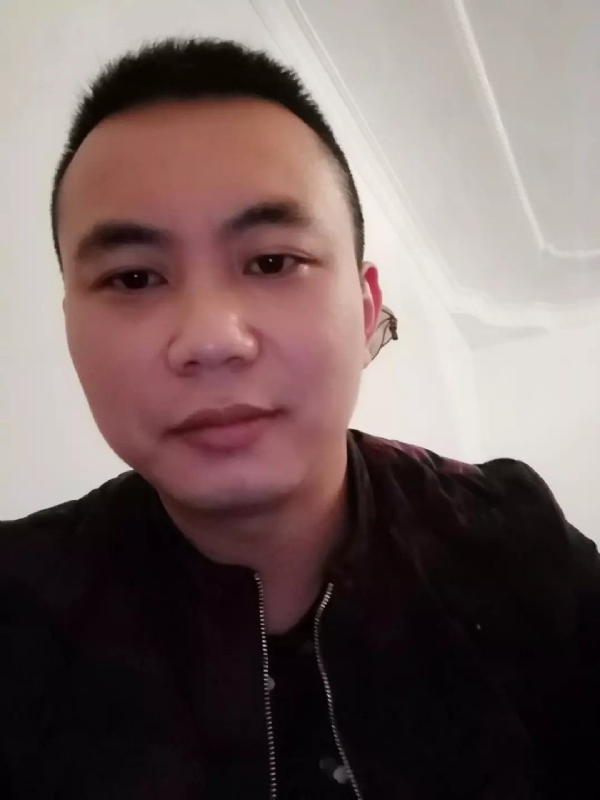 喜闻香气的第一张照片--上饶相亲服务中心