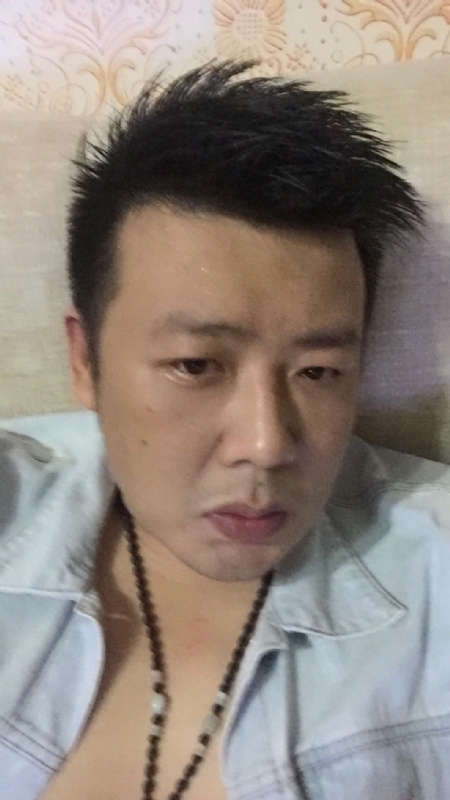 沐浴阳光的第一张照片--上饶相亲服务中心