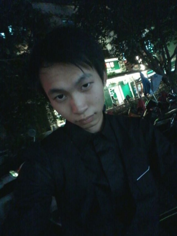 瞬间回眸的第一张照片--上饶相亲服务中心