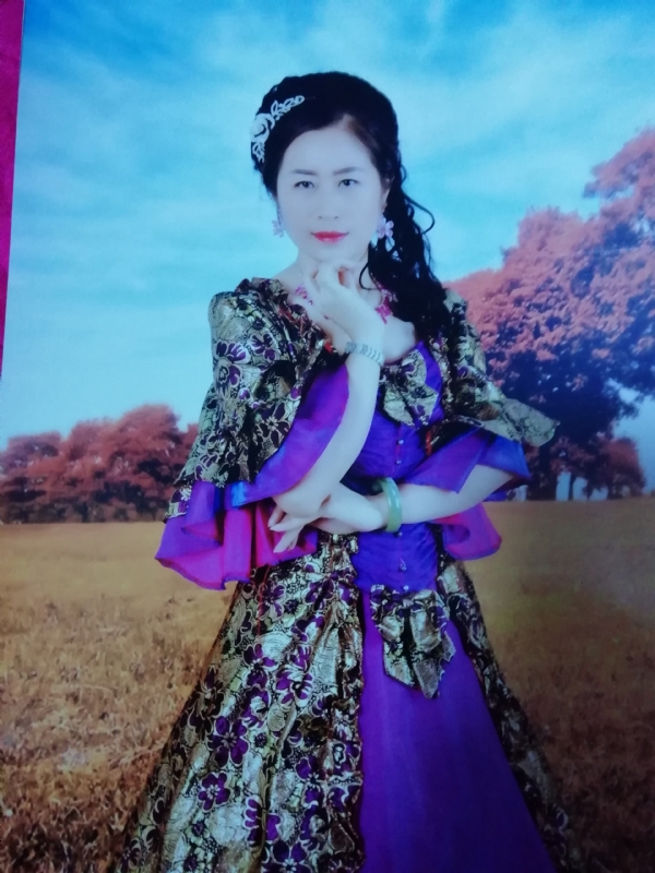 清水芙蓉的第一张照片--上饶相亲服务中心