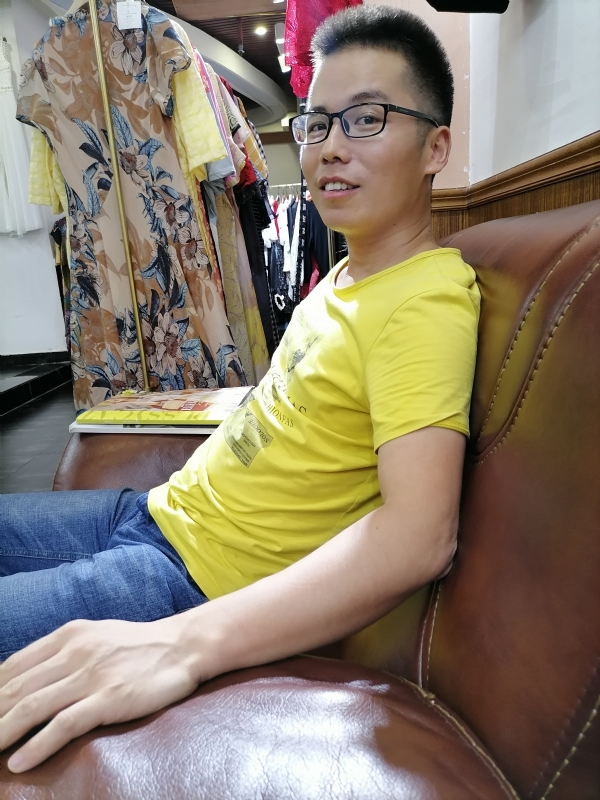 汪顺鹏的第一张照片--上饶相亲服务中心