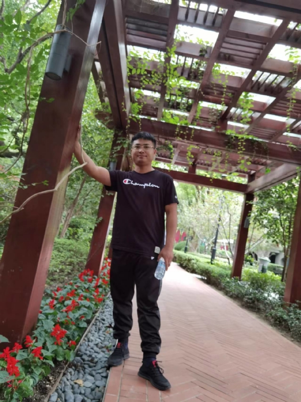 会飞的鱼的第四张照片--上饶相亲服务中心