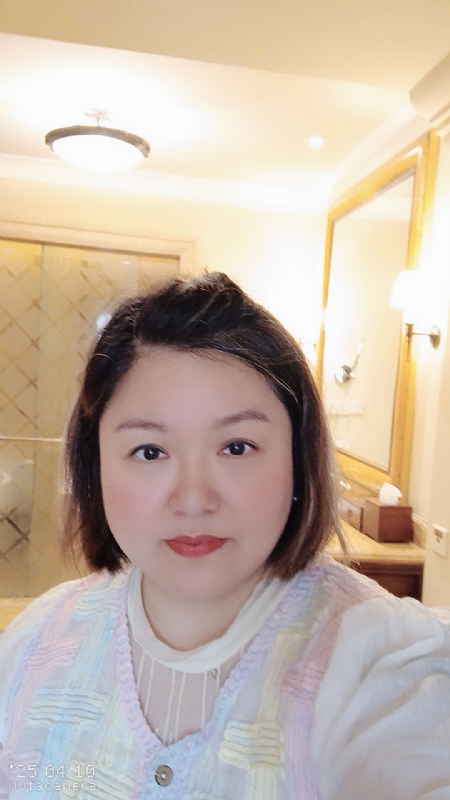 衎静玲瓏的第一张照片--上饶相亲服务中心